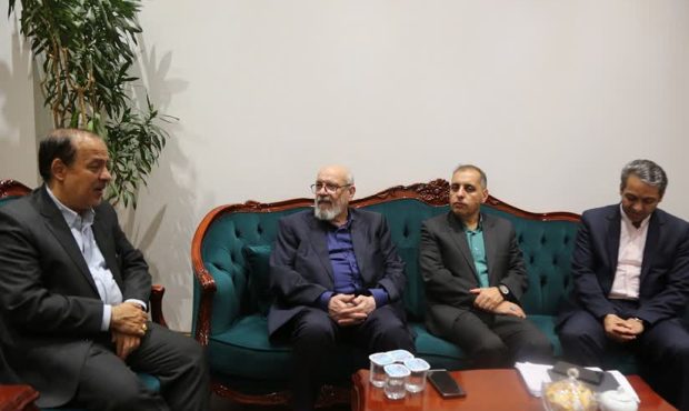 مدیرعامل ستاد دیه کشور با حضور در اتاق بازرگانی یزد مطرح کرد؛ اتاقهای بازرگانی در آزادی زندانیان جرایم غیرعمد نقشآفرین هستند مدیرعامل ستاد دیه کشور با حضور در اتاق بازرگانی یزد مطرح کرد؛ اتاقهای بازرگانی در آزادی زندانیان جرایم غیرعمد نقشآفرین هستند